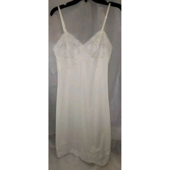 Vintage Lace Slip Dress Nightgown 34 L Ivory Nylon Vanity Fair Adjustable‎ Strap - Picture 1 of 8